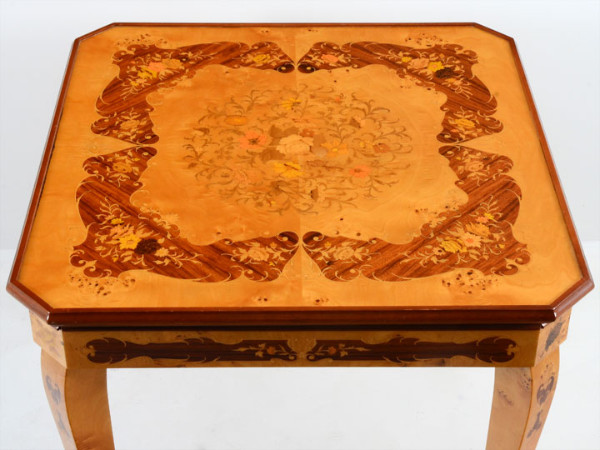 Italian Satinwood Game Table With Floral Motif Inlay