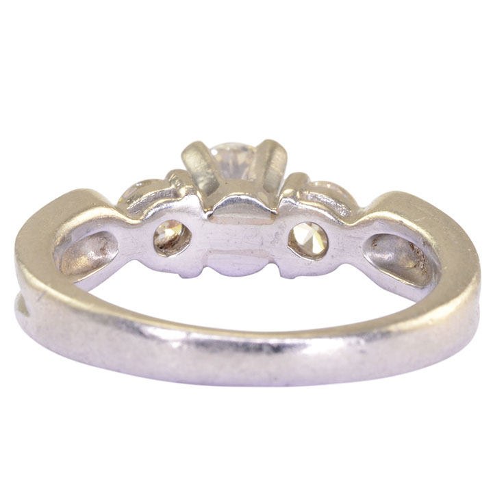 Platinum 0.60 Carat Center Diamond Ring