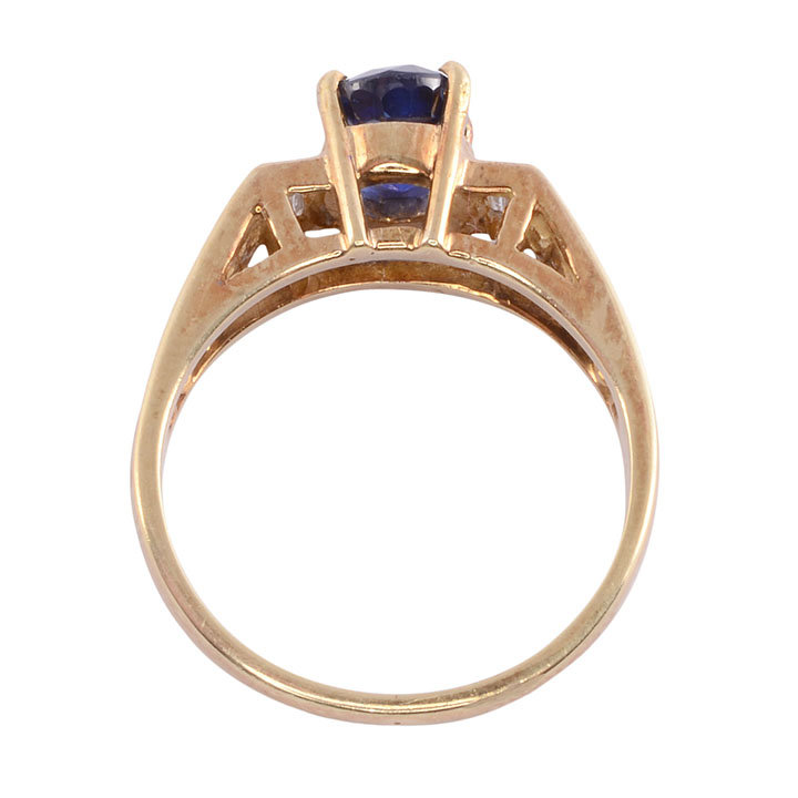 Oval Sapphire & Baguette Diamond 18K Ring
