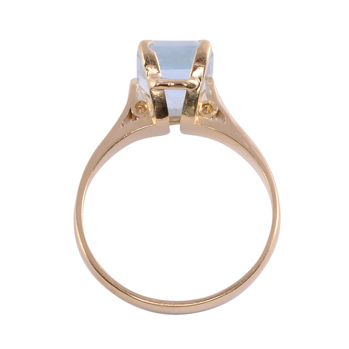 Aquamarine 18K Gold Ring