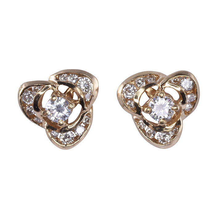 18K VVS2 Diamond Earrings
