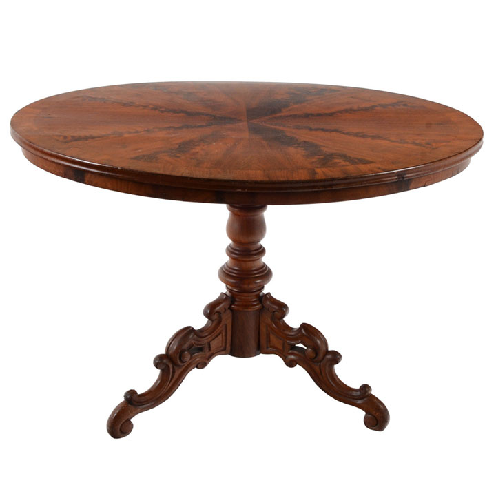 American Victorian Flame Mahogany Oval Table