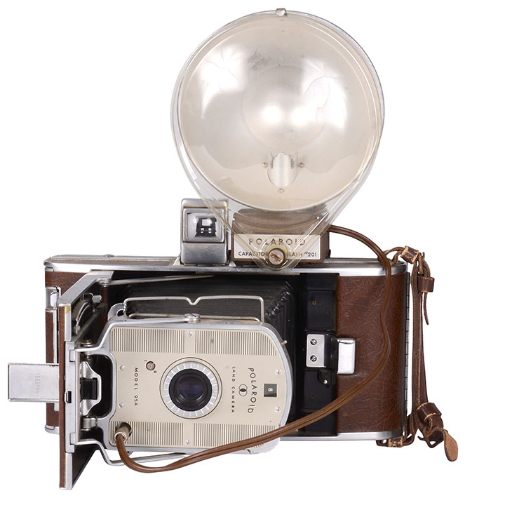 Polaroid Land Camera Model 95A with Capacitor Flash