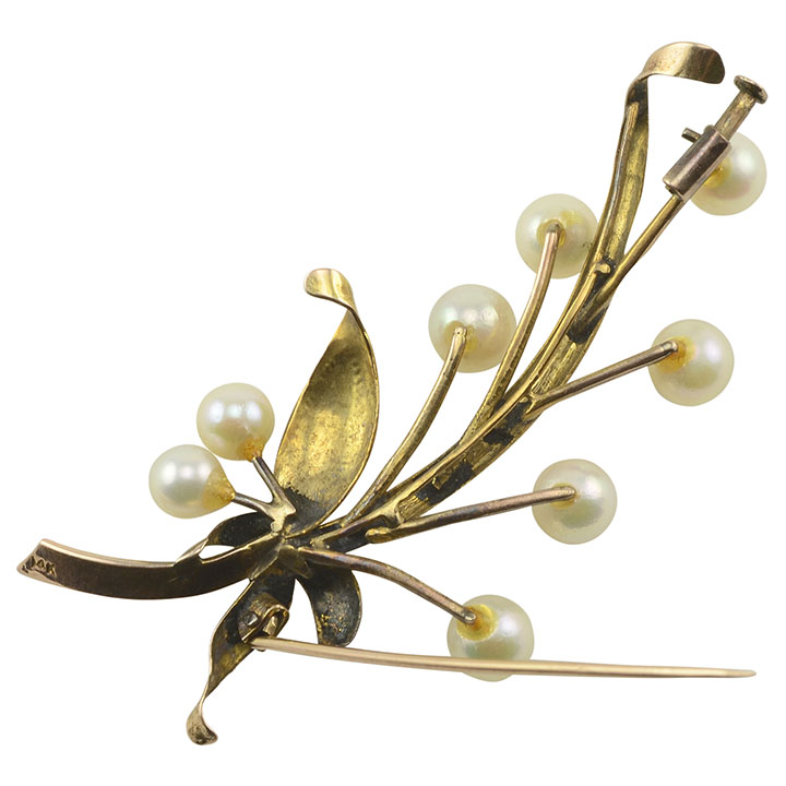 Floral Design Cultured Pearl Pin