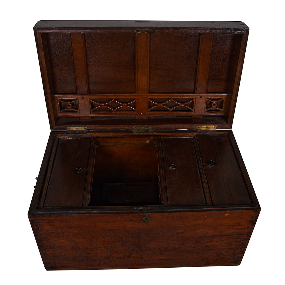 Chinese Rare Traveling Theater Trunk