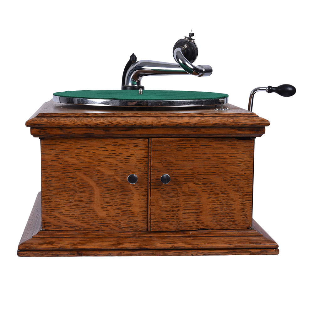 Victor Talking Machine Model VV-VI Table Model Phonograph