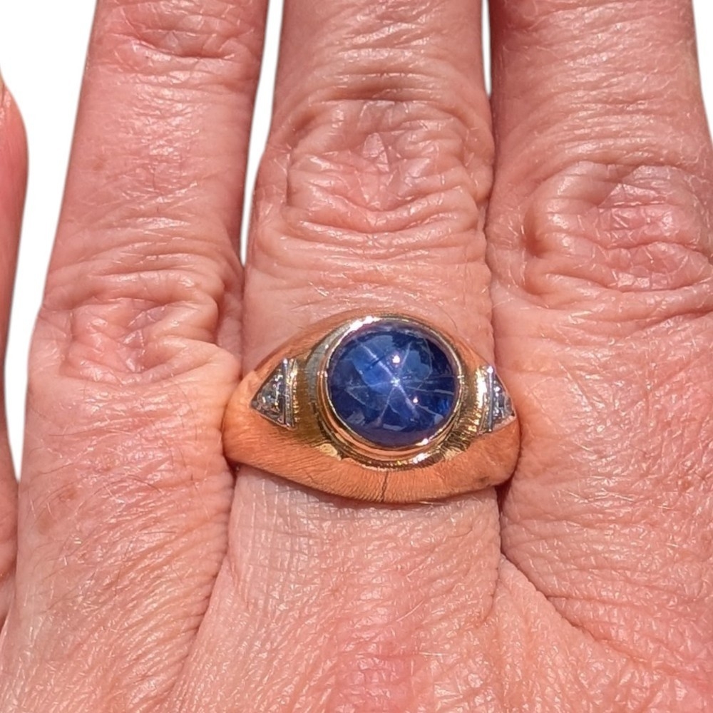 Natural Star Sapphire 14K Gold Ring