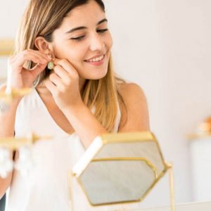 pr_bring-on-the-bling-buying-jewelry