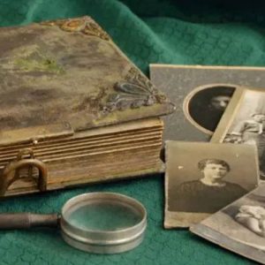 pr_lob_gift-family-heirlooms pr_lob_gift-family-heirlooms